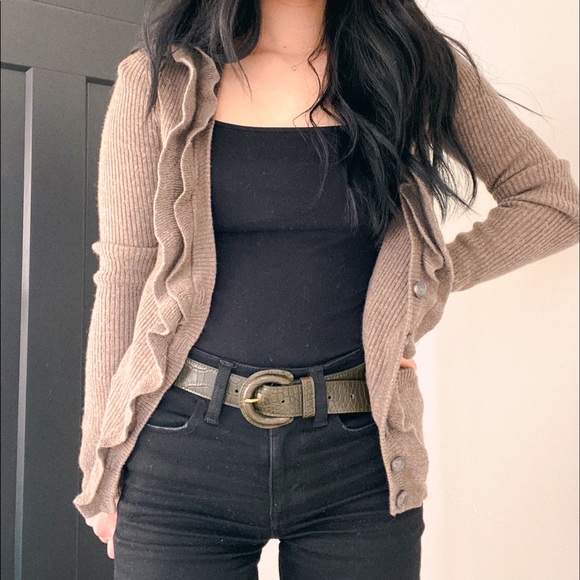 Banana Republic cardigan with buttons - Picture 2 of 5